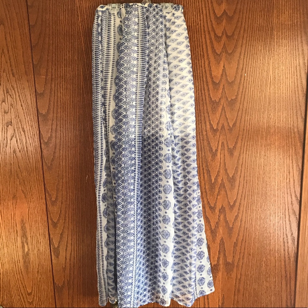 Gorgeous blue and white patterned maxi skirt